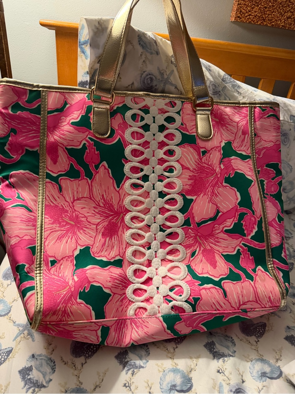 Lilly Pulitzer hibi kiss Pink Floral Tote Bag with Gold trim and Handles
